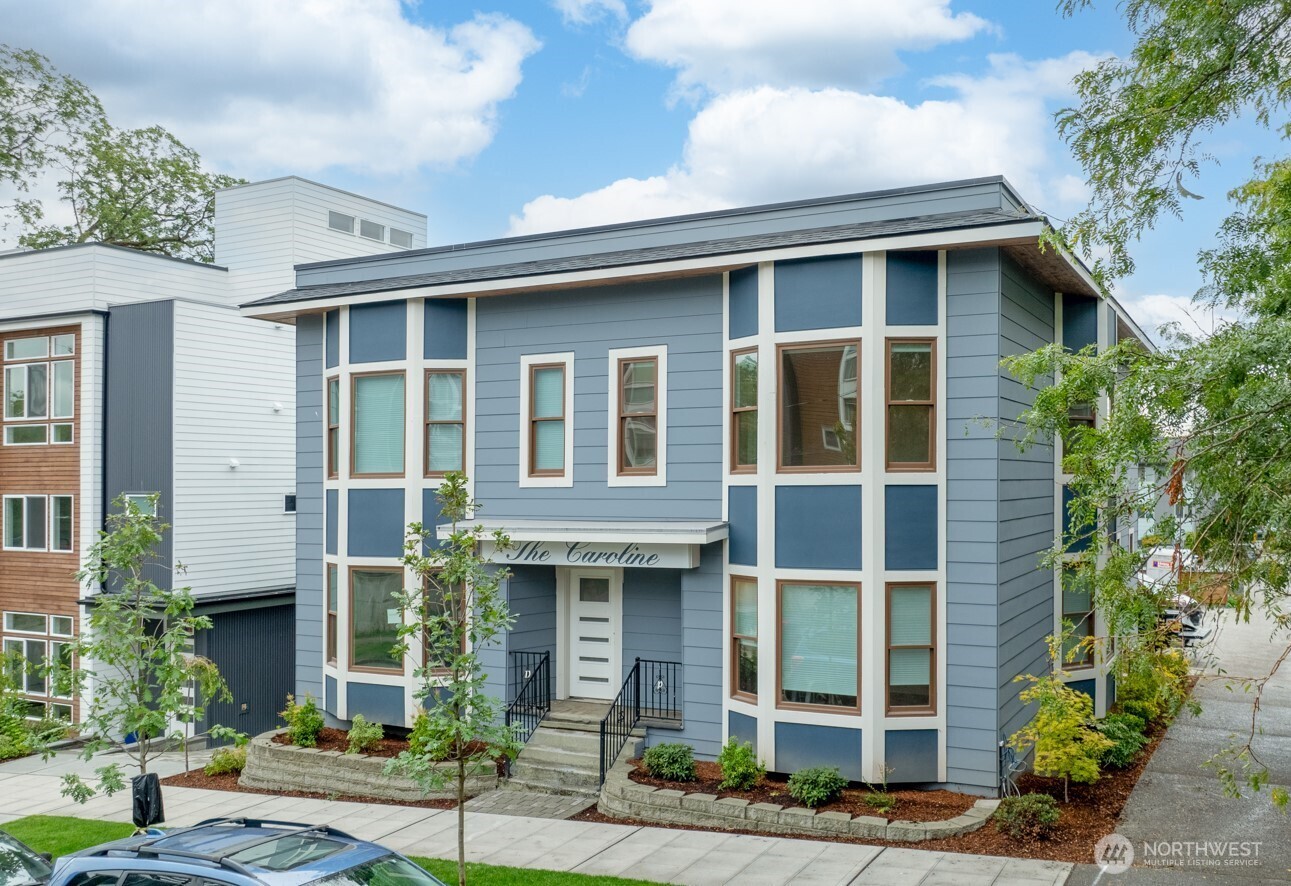 2123 E James Street , Seattle, WA 98122