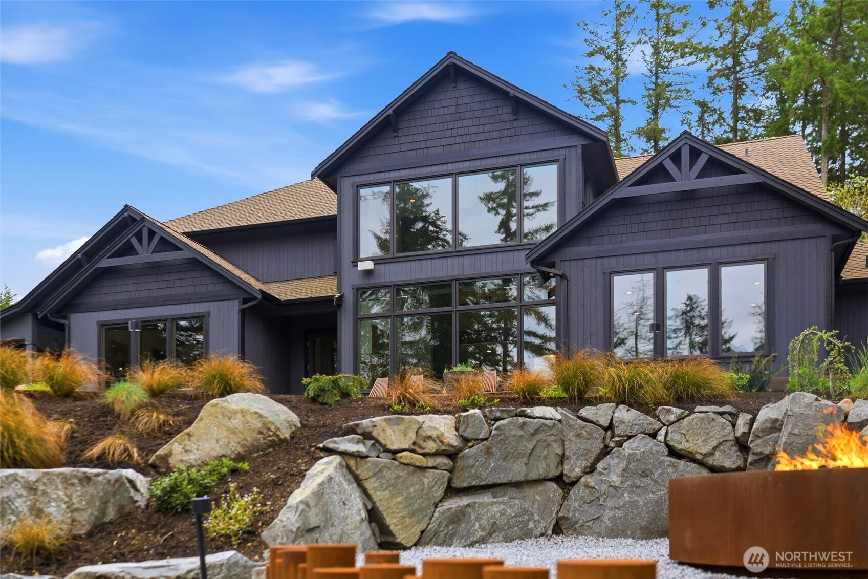1136 14th Avenue , Fox Island, WA 98333