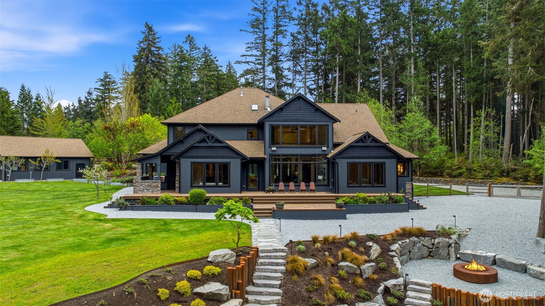 1136 14th Avenue , Fox Island, WA 98333