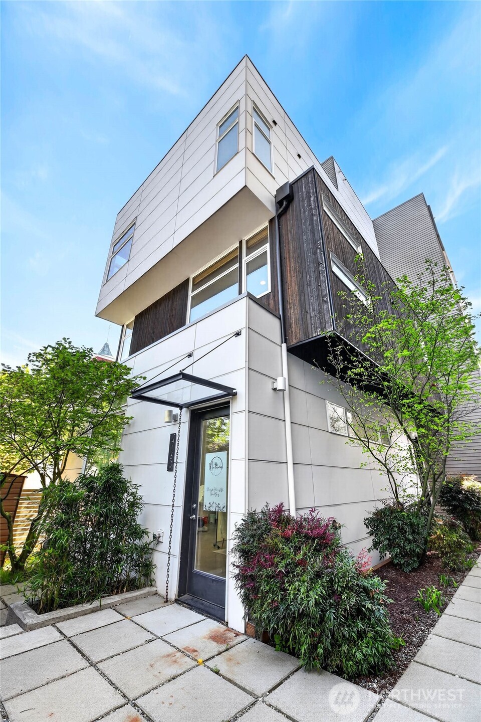 4153 California Avenue SW, Seattle, WA 98116-4101
