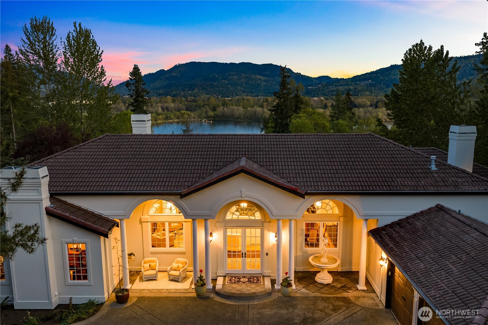 4145 Peregrine Point Way SE, Sammamish, WA 98075