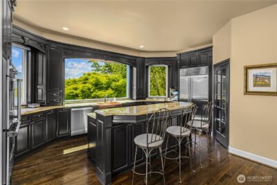 4145 Peregrine Point Way SE, Sammamish, WA 98075 - Photo 7