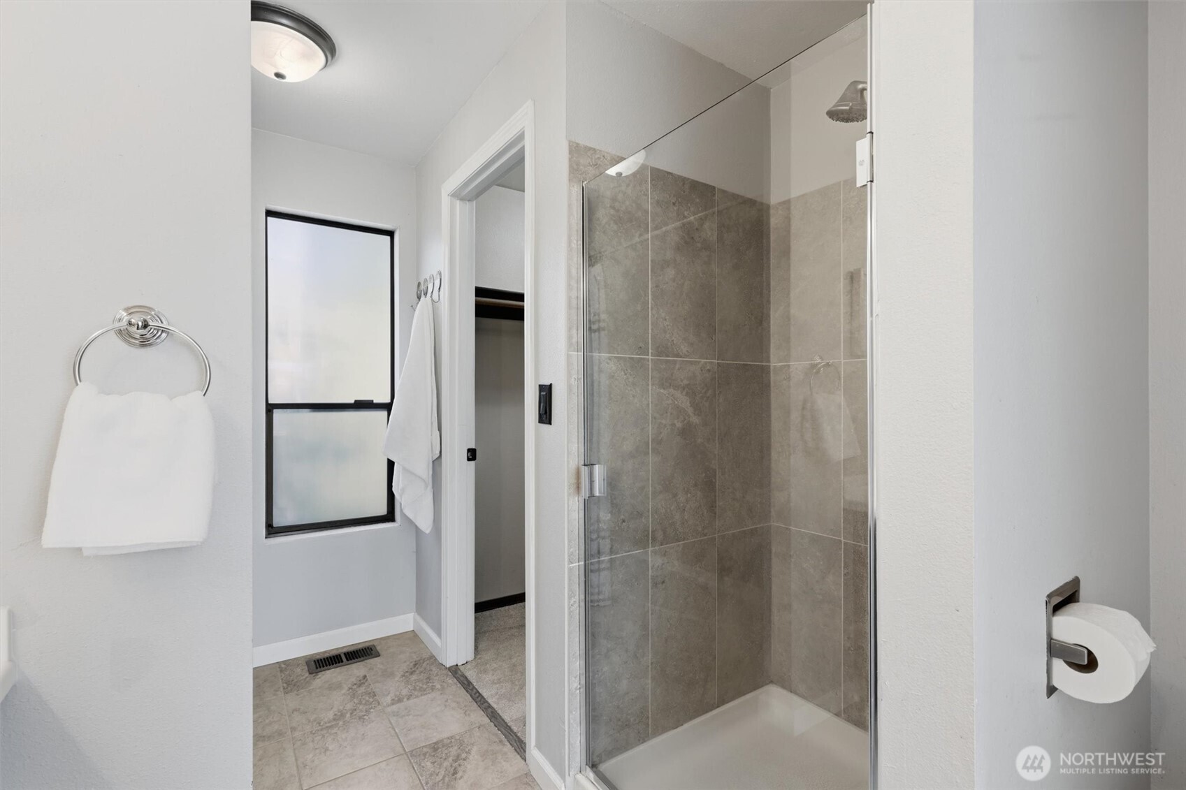 115 S 214th Street , Normandy Park, WA 98198