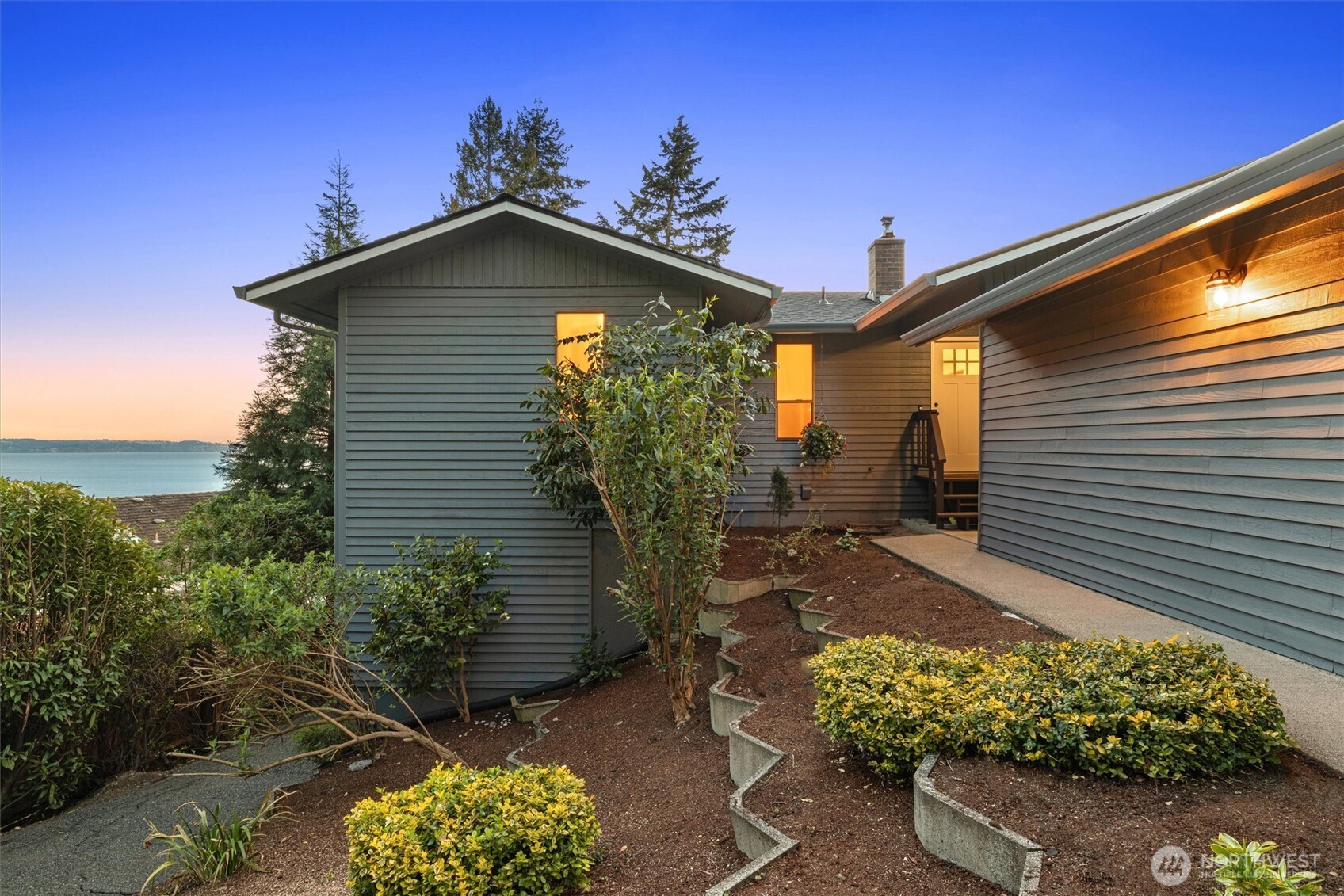 115 S 214th Street , Normandy Park, WA 98198