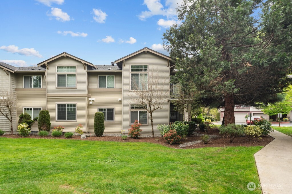 15325 SE 155th Place #X1, Renton, WA 98058