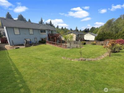 8823 W Mall Drive , Everett, WA 98208 - Photo 24