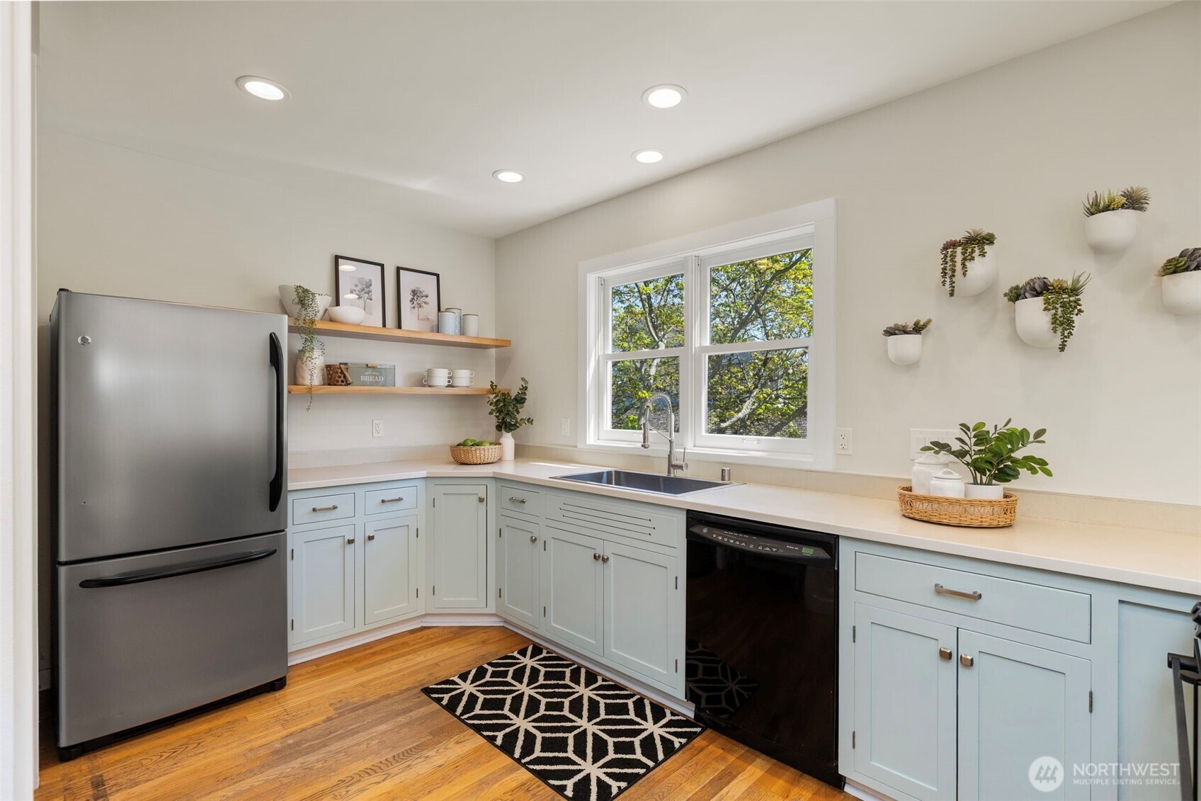 355 21st Street , Port Townsend, WA 98368