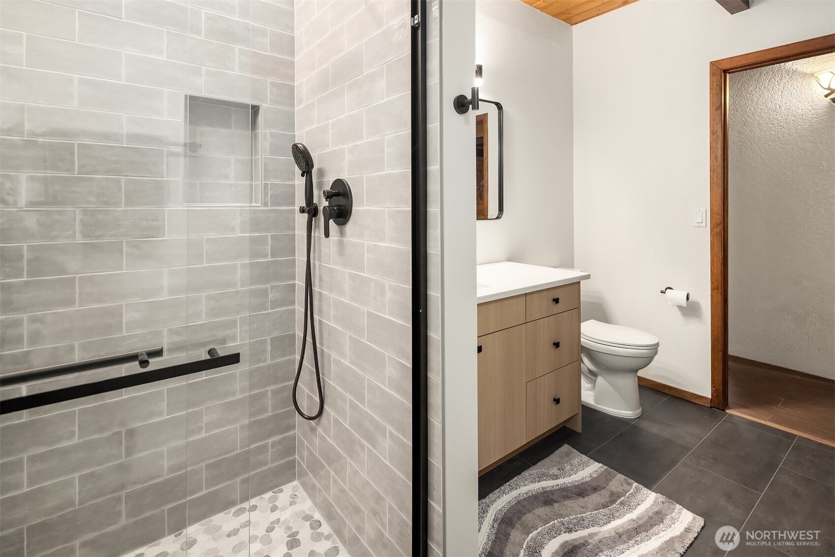20816 SE 222nd Street , Maple Valley, WA 98038