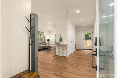 9253 6th Avenue NW #b, Seattle, WA 98117 - Photo 3