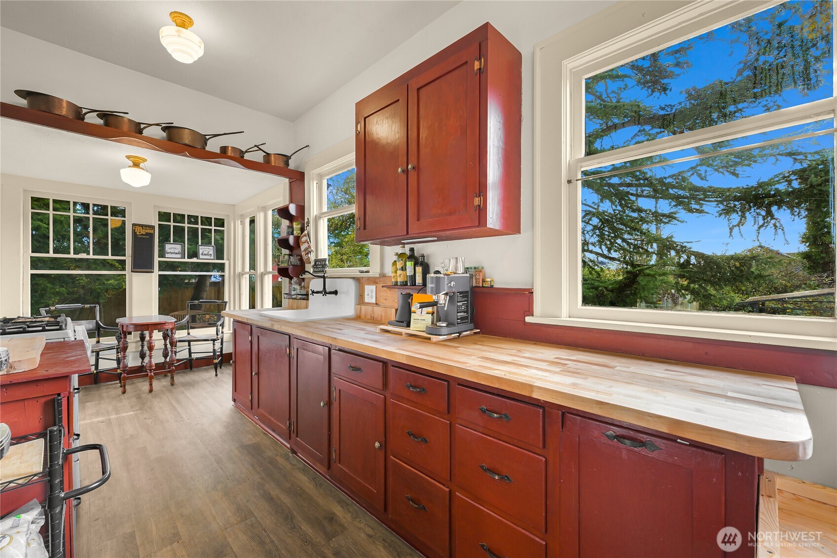 311 Cherry Street , Blaine, WA 98230
