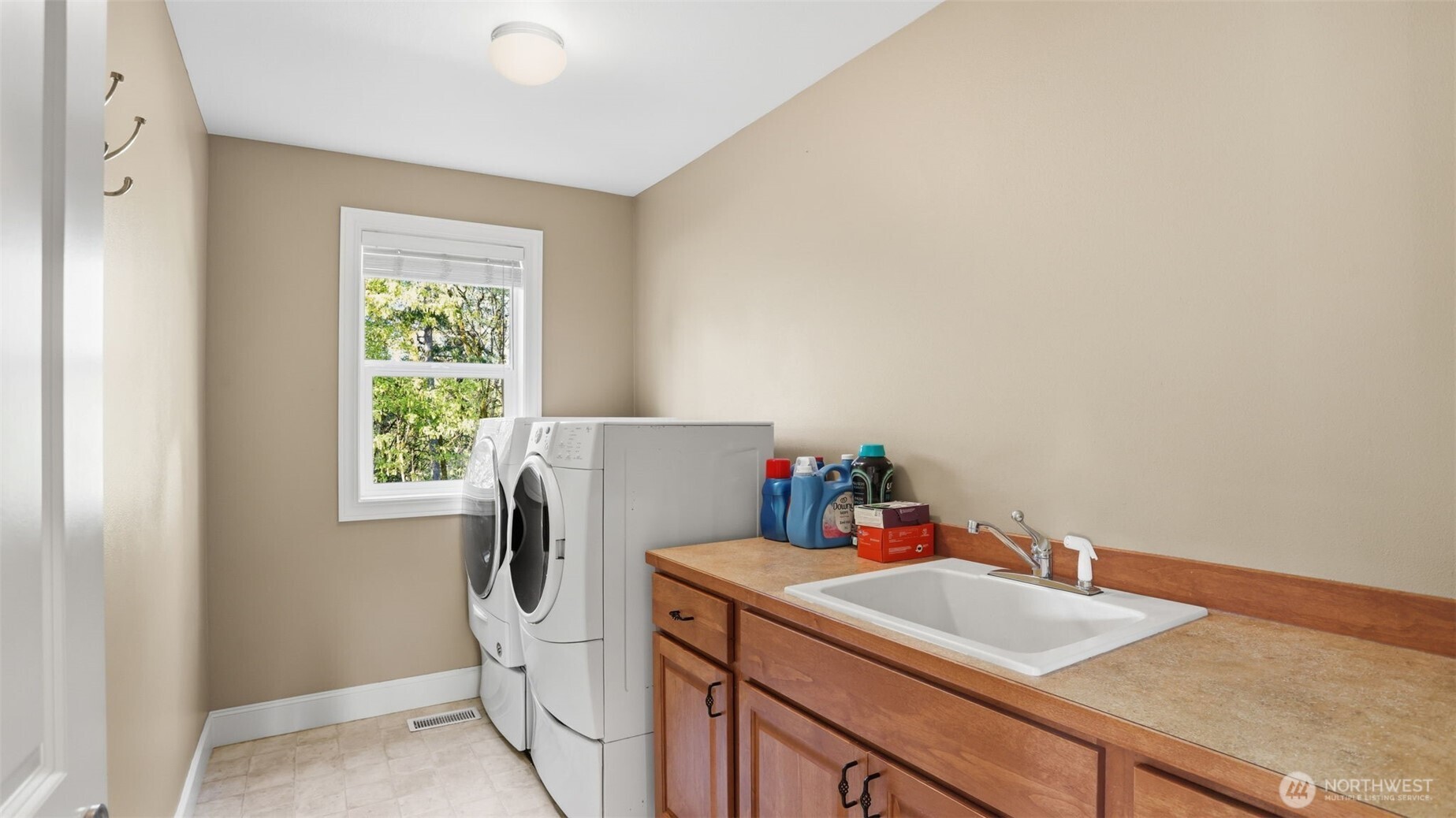 23770 SE 243rd Street , Maple Valley, WA 98038
