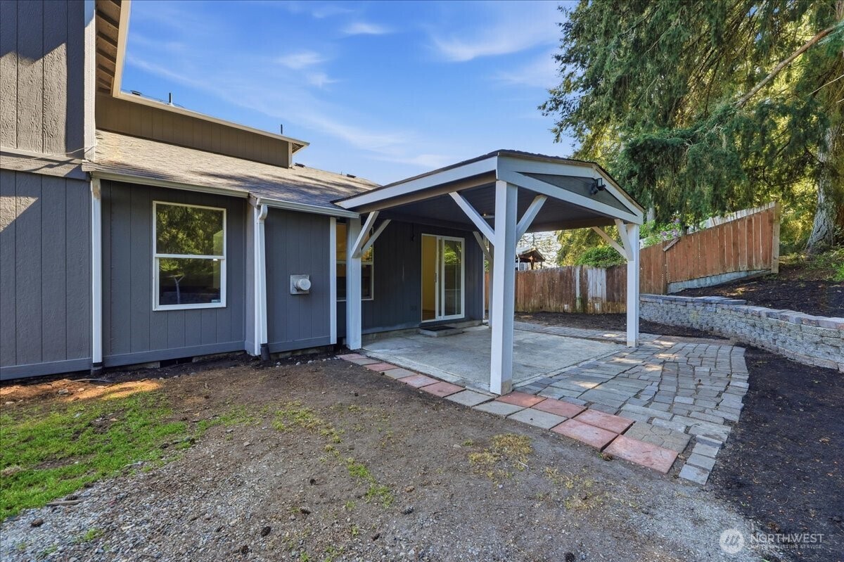 8816 Milbanke Drive SE, Olympia, WA 98513