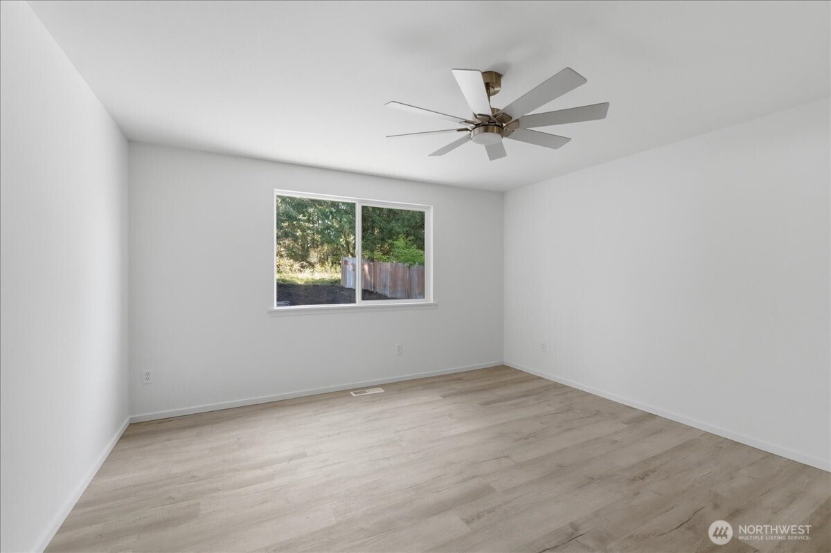 8816 Milbanke Drive SE, Olympia, WA 98513