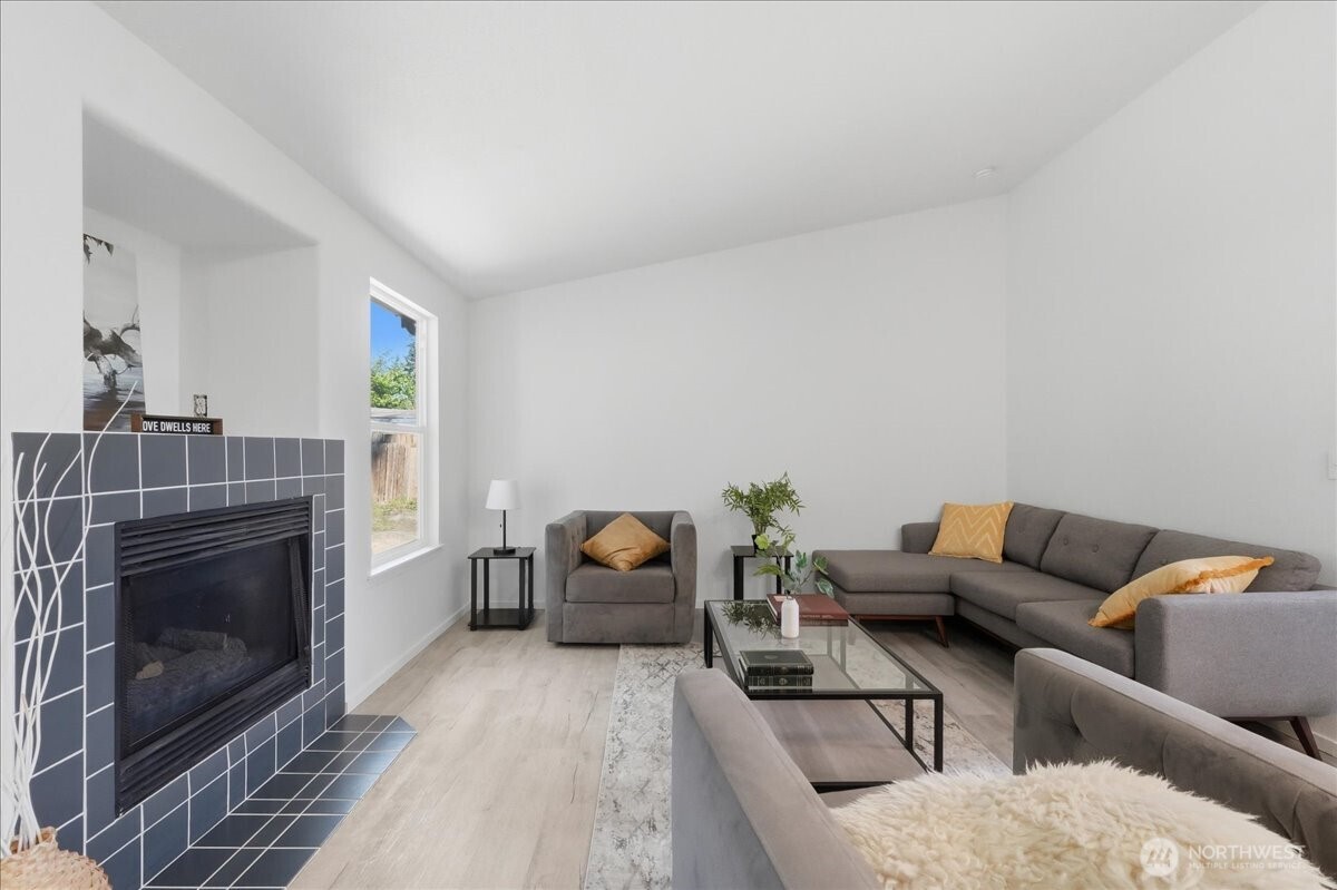 8816 Milbanke Drive SE, Olympia, WA 98513