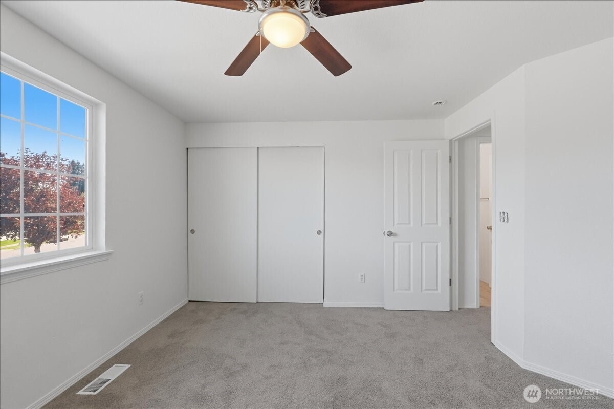8816 Milbanke Drive SE, Olympia, WA 98513