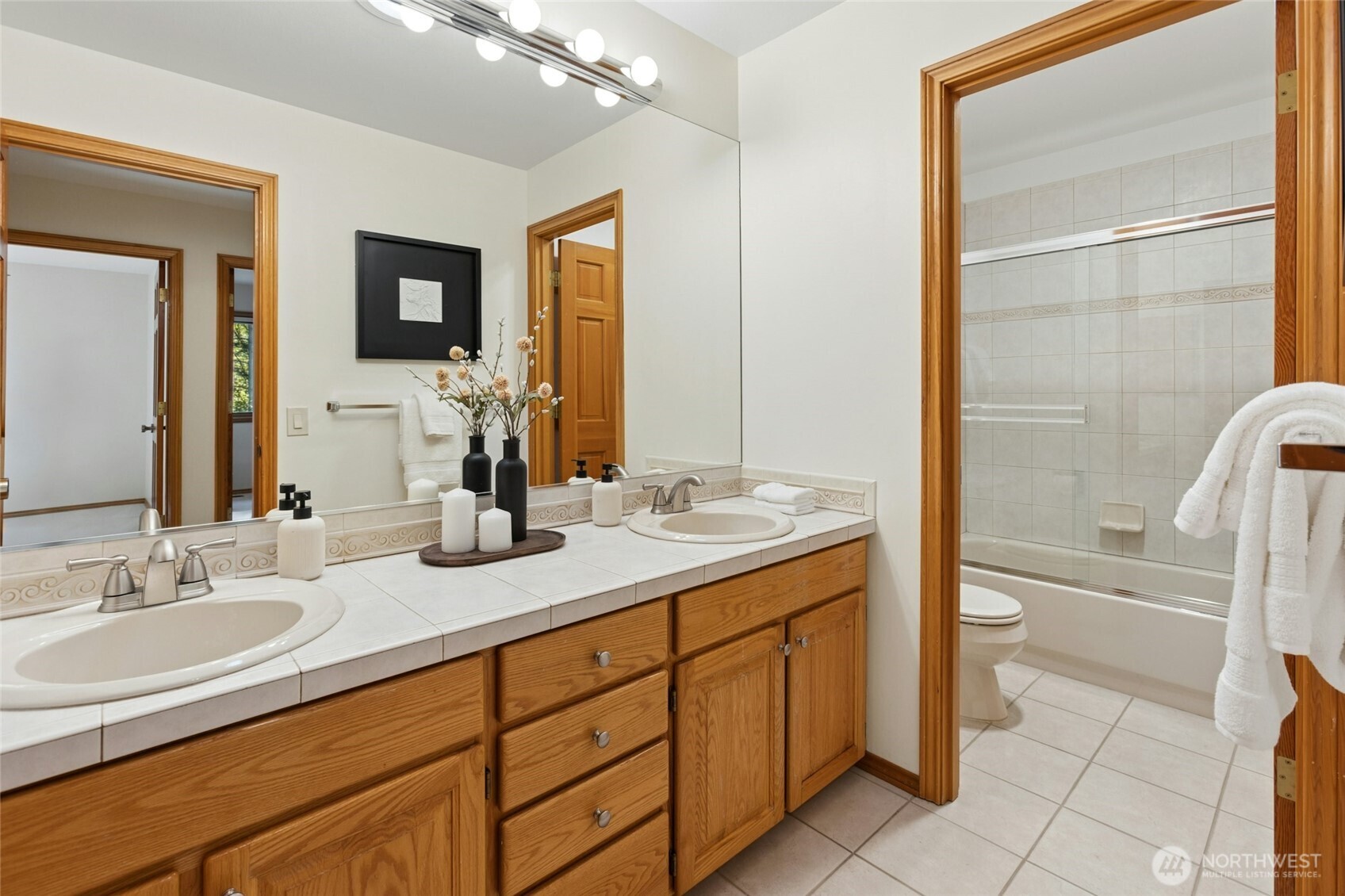 17812 NE 154th Street , Woodinville, WA 98072