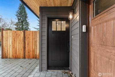 7340 B 40th Avenue NE, Seattle, WA 98115-6010 - Photo 3