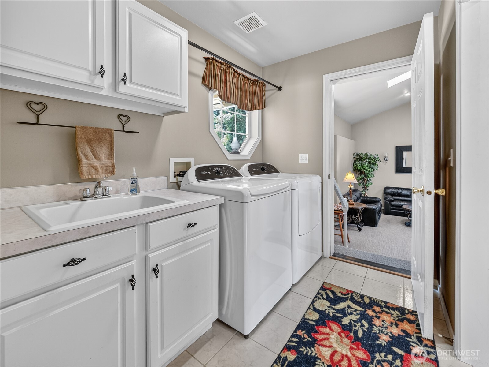 26224 SE 425th Street , Enumclaw, WA 98022