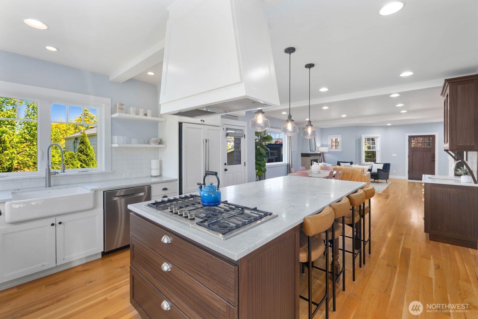 1729 41st Avenue SW, Seattle, WA 98116