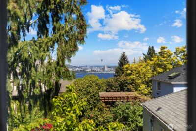 1729 41st Avenue SW, Seattle, WA 98116 - Photo 23