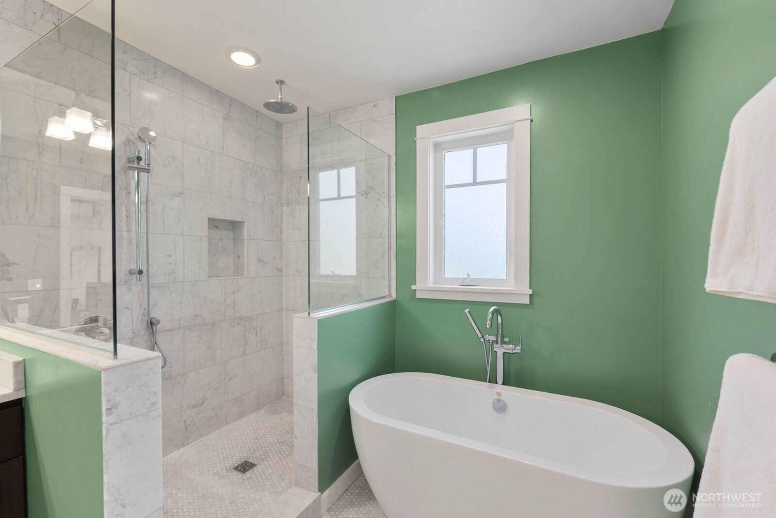 1729 41st Avenue SW, Seattle, WA 98116