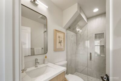 1004 48th Street #B, Seattle, WA 98103 - Photo 5