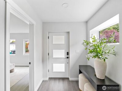 6025 47th Avenue S #A, Seattle, WA 98118 - Photo 3