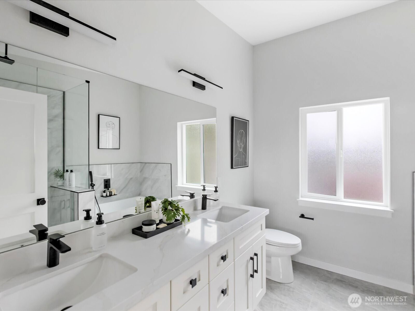 6025 47th Avenue S #A, Seattle, WA 98118