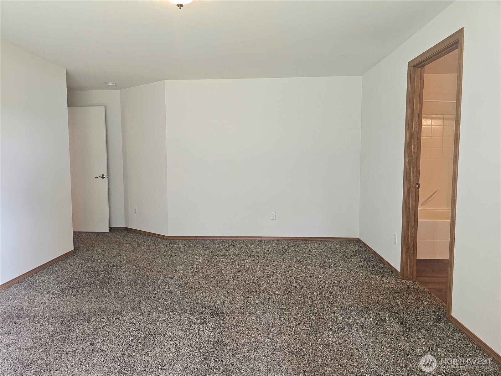 699 Myers Street SE, Rainier, WA 98576