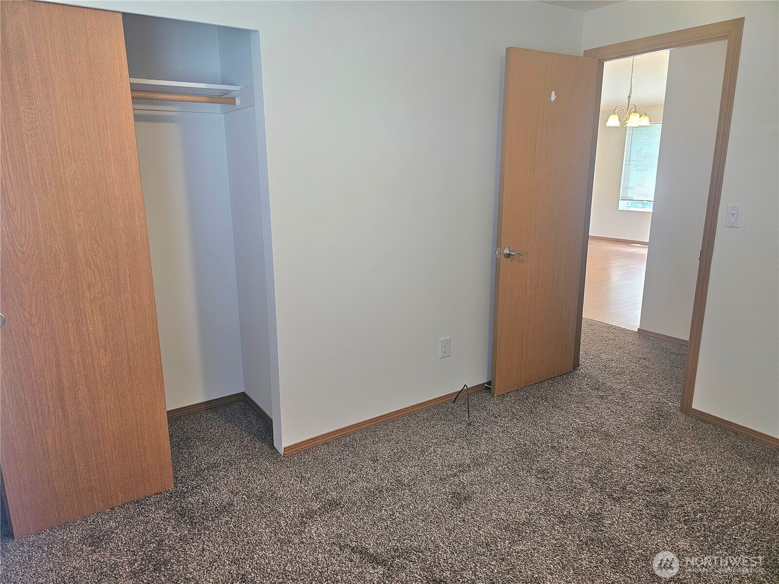 699 Myers Street SE, Rainier, WA 98576