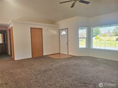 699 Myers Street SE, Rainier, WA 98576 - Photo 4