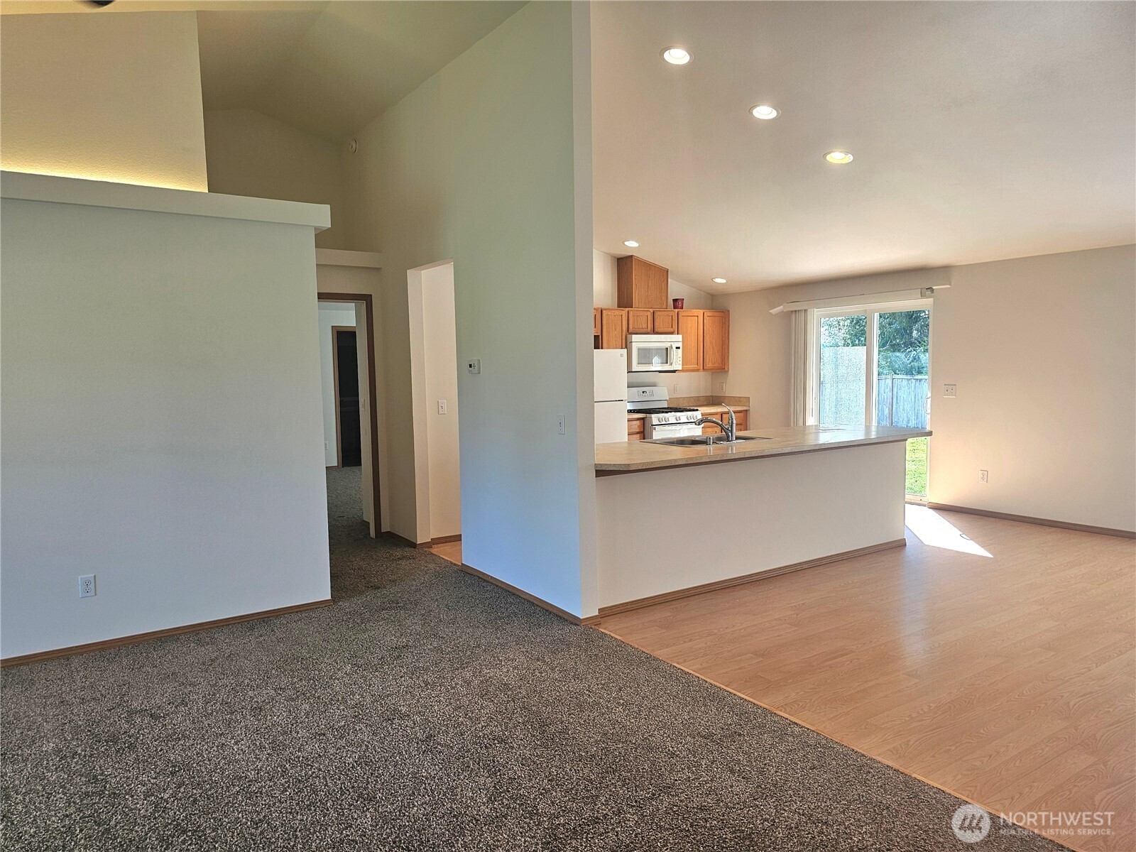 699 Myers Street SE, Rainier, WA 98576