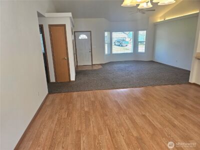 699 Myers Street SE, Rainier, WA 98576 - Photo 8