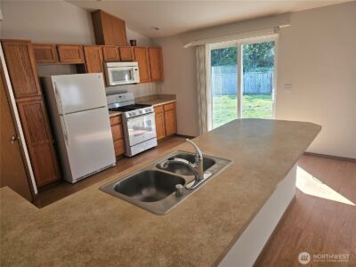 699 Myers Street SE, Rainier, WA 98576 - Photo 9