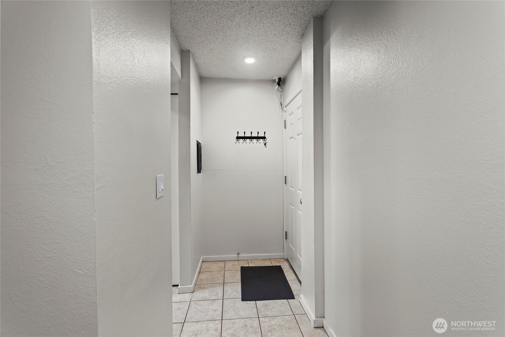 12423 NE 145th Place #B145, Kirkland, WA 98034
