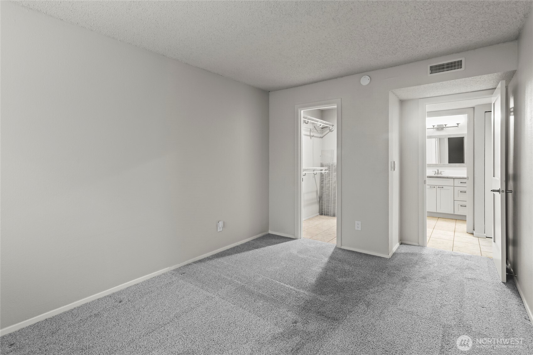12423 NE 145th Place #B145, Kirkland, WA 98034