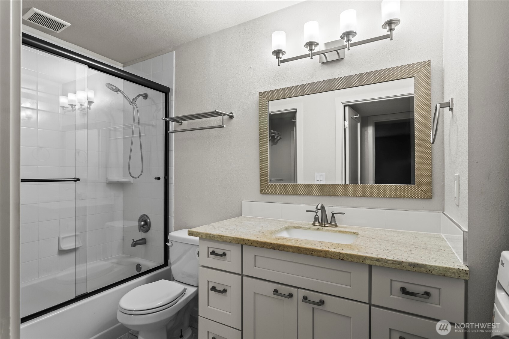 12423 NE 145th Place #B145, Kirkland, WA 98034