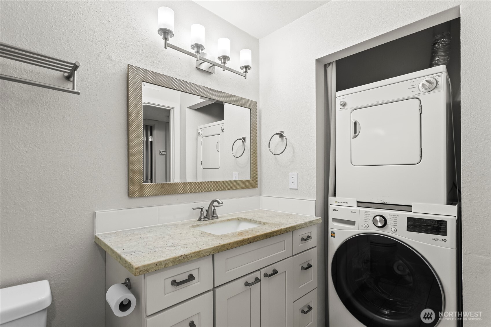 12423 NE 145th Place #B145, Kirkland, WA 98034