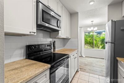 12423 NE 145th Place #B145, Kirkland, WA 98034 - Photo 5