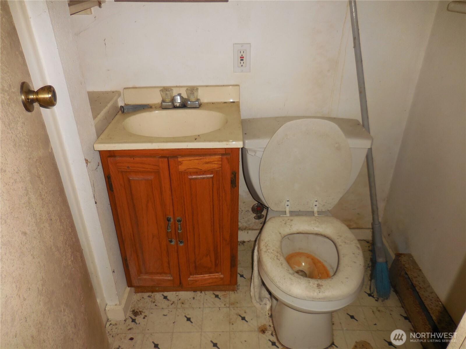 1239 Colchester Drive E, Port Orchard, WA 98366