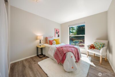 8910 NE 195th Street NE, Bothell, WA 98011 - Photo 17
