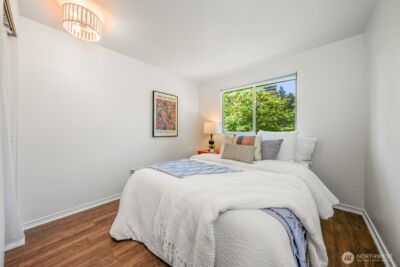 8910 NE 195th Street NE, Bothell, WA 98011 - Photo 19