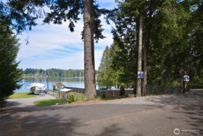 17150 Pleasant Beach Drive SE, Yelm, WA 98597 - Photo 26