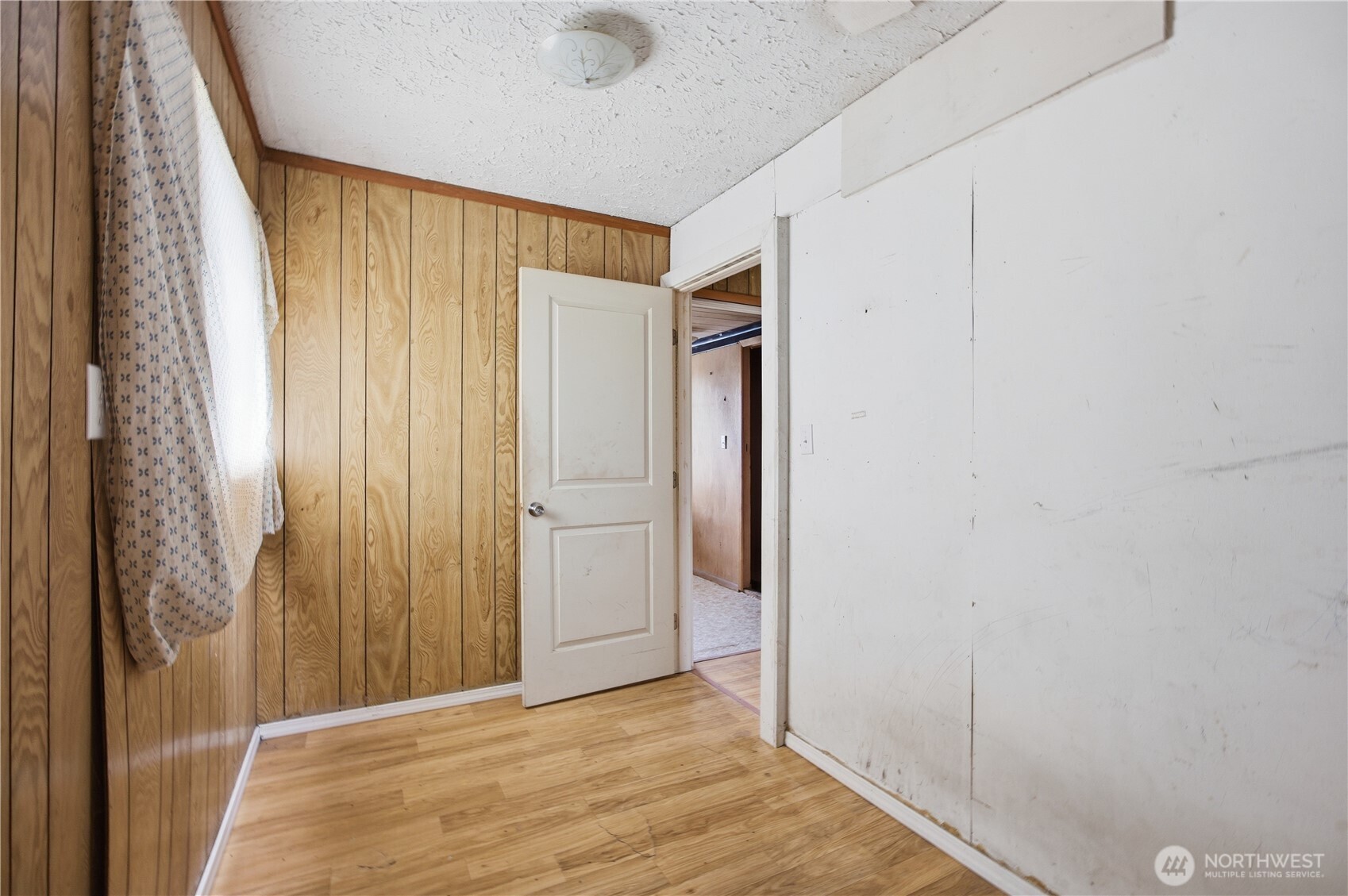 104 E 5th AVE , Warden, WA 98857