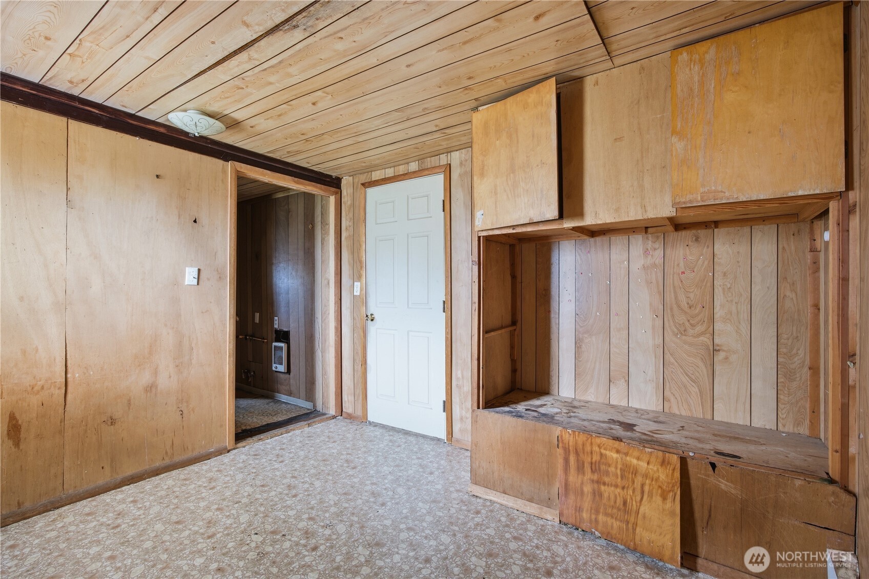 104 E 5th AVE , Warden, WA 98857
