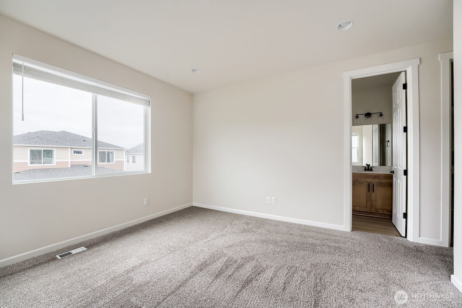 15328 208th Avenue E, Bonney Lake, WA 98391