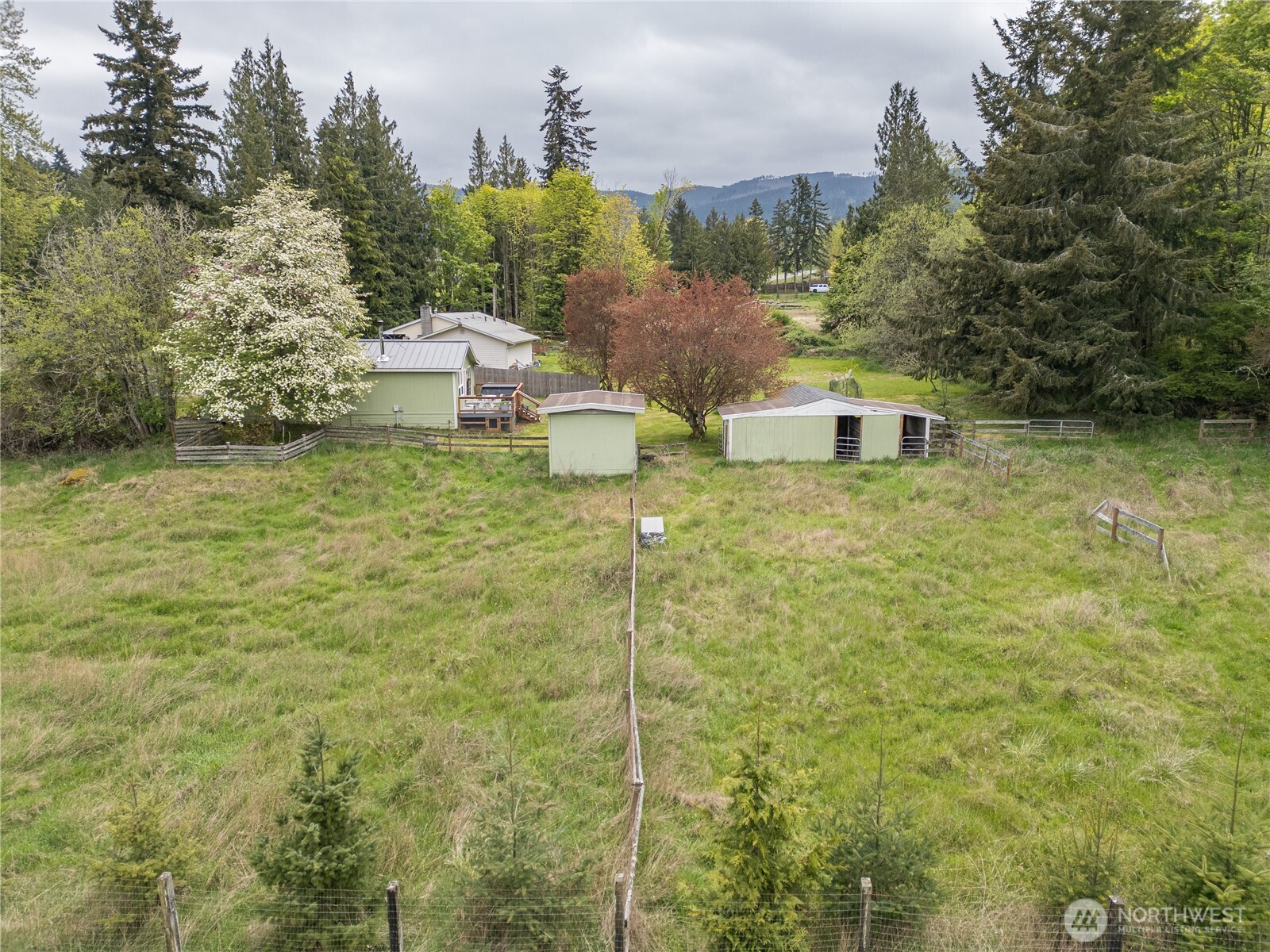 430 Black Diamond Road , Port Angeles, WA 98363