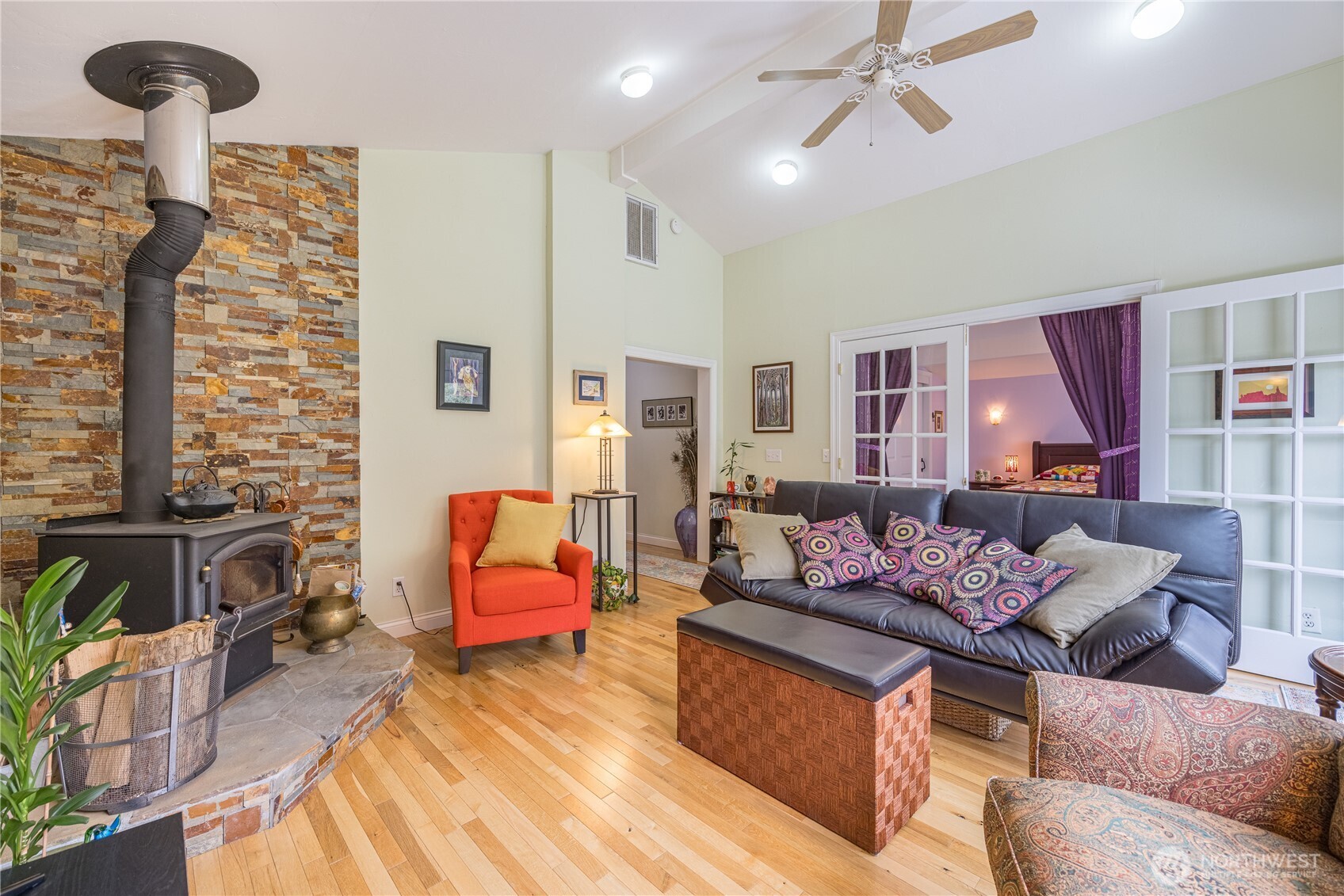 430 Black Diamond Road , Port Angeles, WA 98363