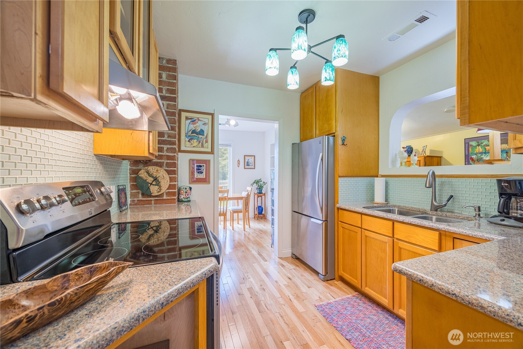 430 Black Diamond Road , Port Angeles, WA 98363