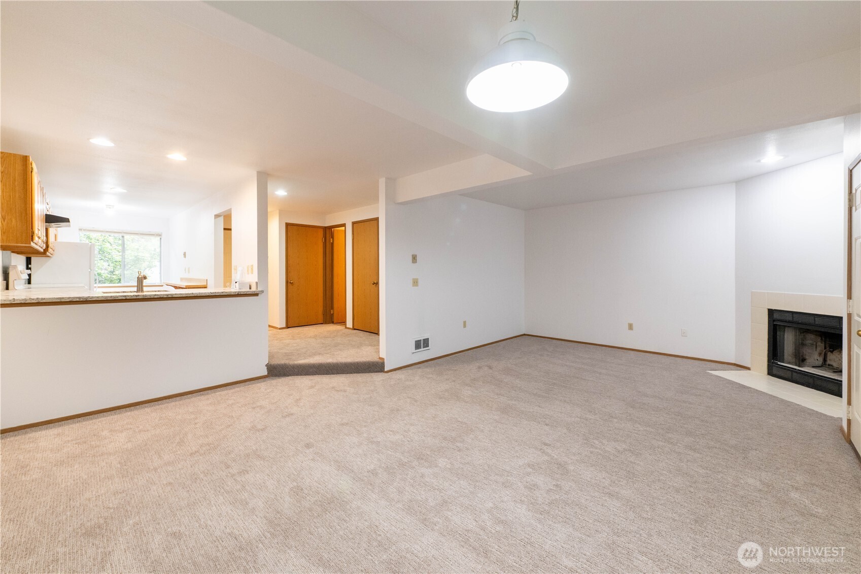 15307 15th Avenue NE #7, Shoreline, WA 98155